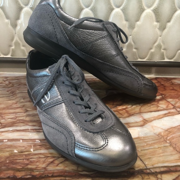ecco metallic sneakers